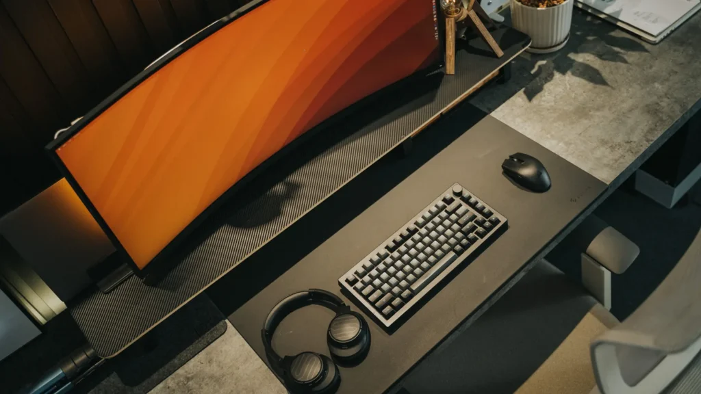 قبل الاختيار بين Samsung Odyssey G6 وLG UltraGear 32GS75Q-B